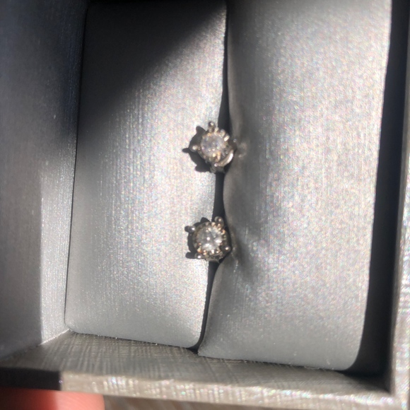 Zales Diamond Earrings - Picture 4 of 4